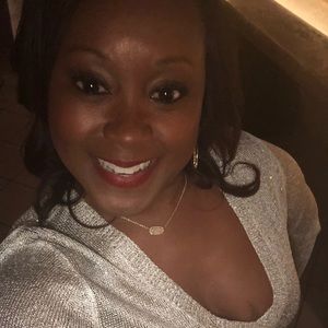 Meet your Posher, Lakeisha